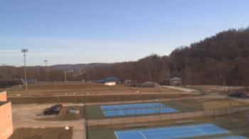 Weather camera view of Kiski Area HS.
