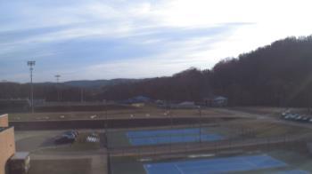 Weather camera view of Kiski Area HS.