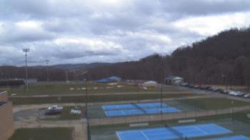 Weather camera view of Kiski Area HS.