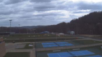 Weather camera view of Kiski Area HS.