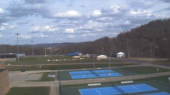 Weather camera view of Kiski Area HS.