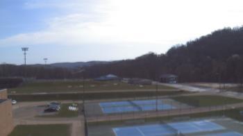 Weather camera view of Kiski Area HS.