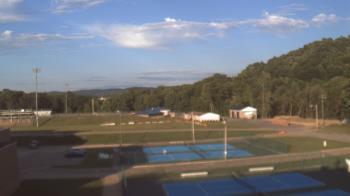Weather camera view of Kiski Area HS.