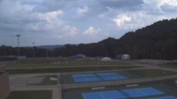 Weather camera view of Kiski Area HS.