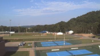 Weather camera view of Kiski Area HS.
