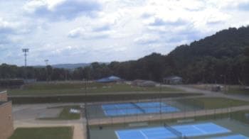 Weather camera view of Kiski Area HS.