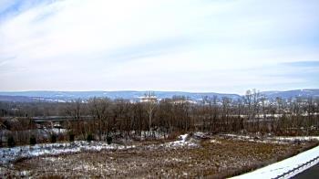 Weather camera view of Wilkes-Barre Area High School.