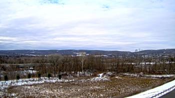 Weather camera view of Wilkes-Barre Area High School.