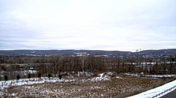 Weather camera view of Wilkes-Barre Area High School.