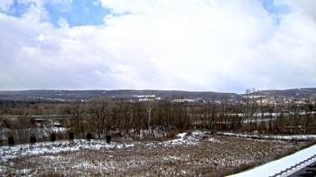 Weather camera view of Wilkes-Barre Area High School.