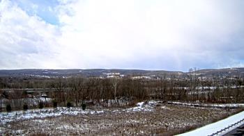 Weather camera view of Wilkes-Barre Area High School.