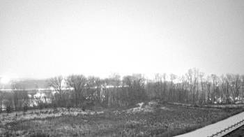 Weather camera view of Wilkes-Barre Area High School.