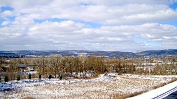 Weather camera view of Wilkes-Barre Area High School.