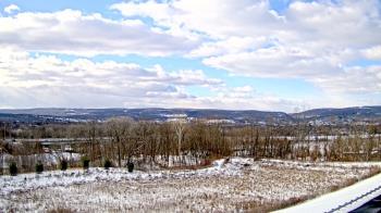 Weather camera view of Wilkes-Barre Area High School.