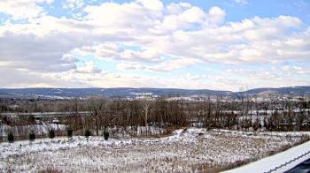 Weather camera view of Wilkes-Barre Area High School.