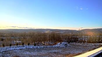 Weather camera view of Wilkes-Barre Area High School.