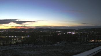 Weather camera view of Wilkes-Barre Area High School.