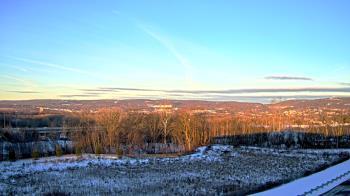 Weather camera view of Wilkes-Barre Area High School.