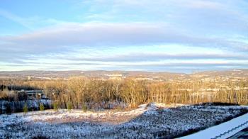 Weather camera view of Wilkes-Barre Area High School.