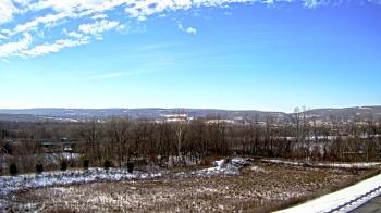 Weather camera view of Wilkes-Barre Area High School.