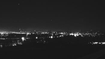 Weather camera view of Wilkes-Barre Area High School.