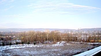 Weather camera view of Wilkes-Barre Area High School.
