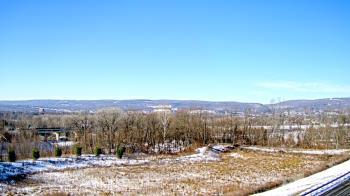 Weather camera view of Wilkes-Barre Area High School.