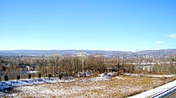Weather camera view of Wilkes-Barre Area High School.