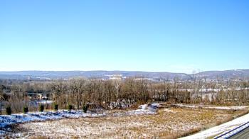 Weather camera view of Wilkes-Barre Area High School.