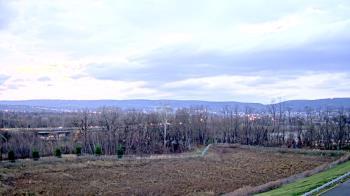 Weather camera view of Wilkes-Barre Area High School.