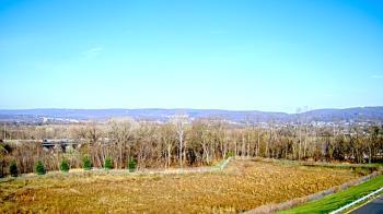Weather camera view of Wilkes-Barre Area High School.