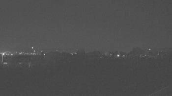 Weather camera view of Wilkes-Barre Area High School.