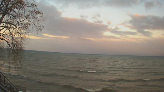 Weather camera view of Forest Lawn Beach.