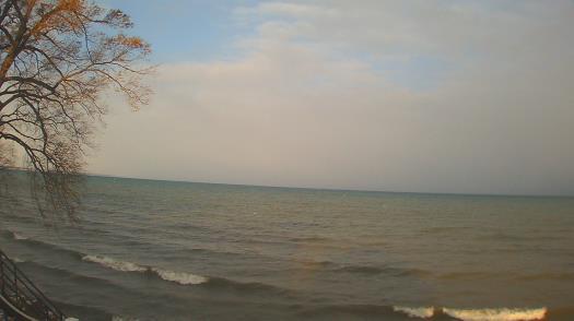 Weather camera view of Forest Lawn Beach.