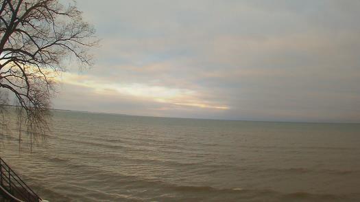 Weather camera view of Forest Lawn Beach.