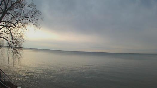 Weather camera view of Forest Lawn Beach.