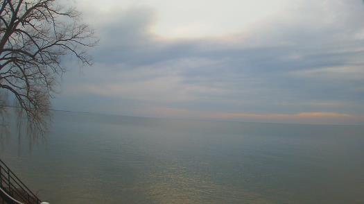 Weather camera view of Forest Lawn Beach.