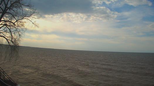 Weather camera view of Forest Lawn Beach.