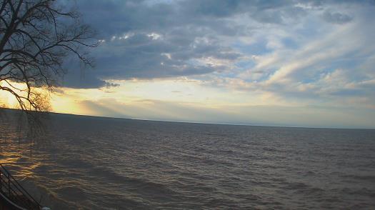 Weather camera view of Forest Lawn Beach.