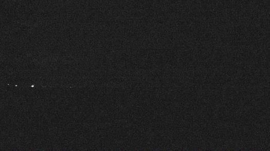 Weather camera view of Forest Lawn Beach.