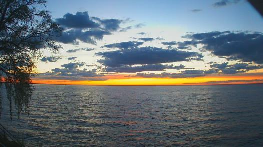 Weather camera view of Forest Lawn Beach.
