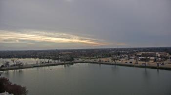 Weather camera view of Commerce Bank.