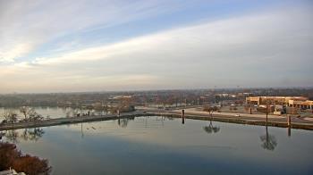 Weather camera view of Commerce Bank.