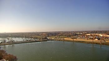 Weather camera view of Commerce Bank.