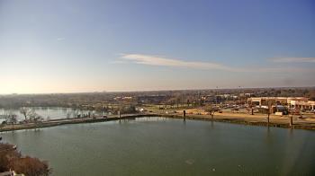 Weather camera view of Commerce Bank.