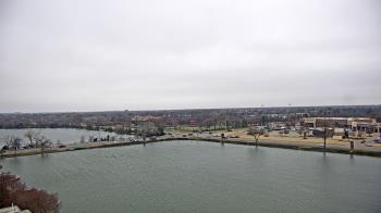 Weather camera view of Commerce Bank.