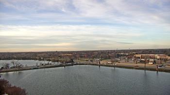 Weather camera view of Commerce Bank.