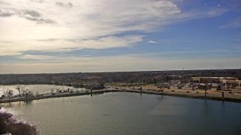 Weather camera view of Commerce Bank.