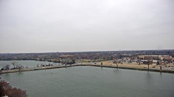 Weather camera view of Commerce Bank.