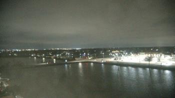 Weather camera view of Commerce Bank.